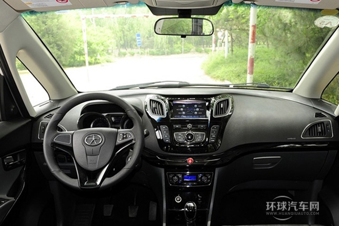 2013款 1.8L MT尊貴型