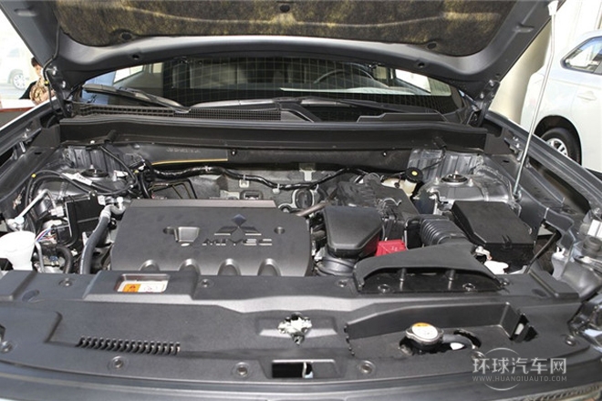 2013款 2.0L 兩驅運動導航版 5座