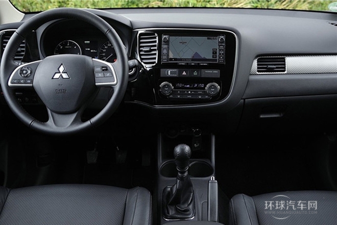 2013款 2.0L 兩驅運動導航版 5座