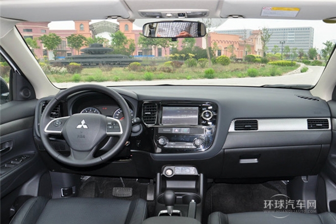 2013款 2.0L 四驅都市導航版 5座