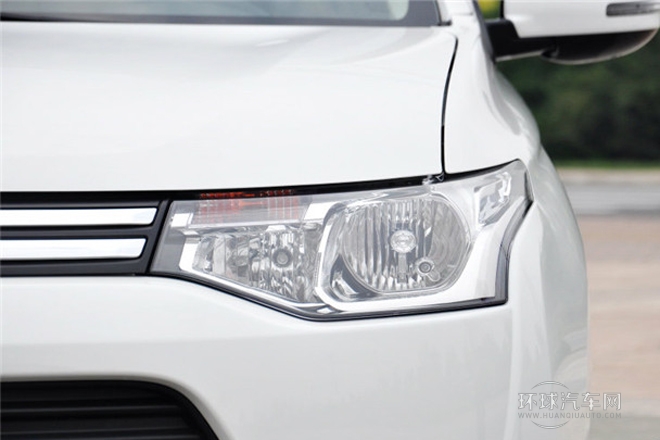 2013款 2.0L 四驅都市導航版 5座