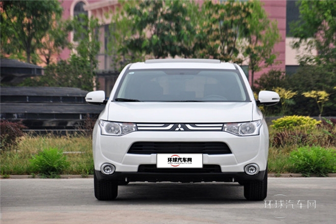 2013款 2.0L 四驅都市導航版 5座