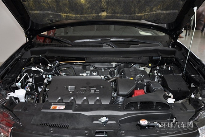 2013款 2.4L 四驅豪華導航版 5座