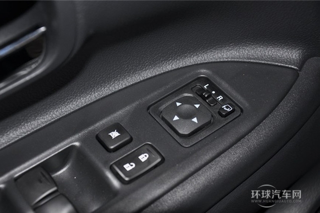 2013款 2.4L 四驅(qū)豪華導(dǎo)航版 5座