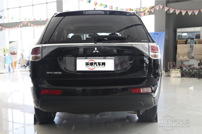 2013款 2.4L 四驅豪華導航版 5座