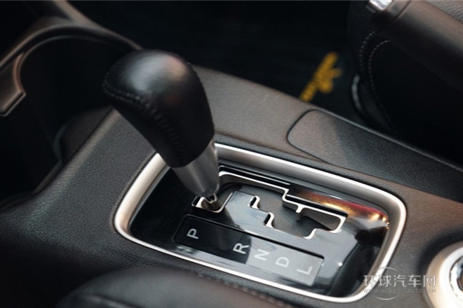 2013款 2.4L 四驅(qū)豪華導航版 7座