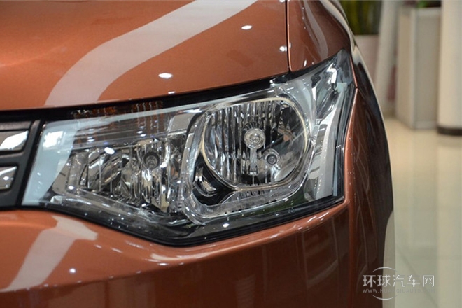 2013款 2.4L 四驅豪華導航版 7座