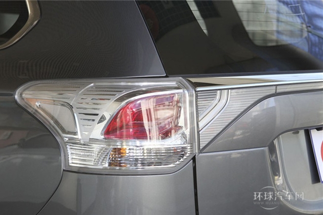 2013款 2.4L 四驅(qū)精英GT版 7座