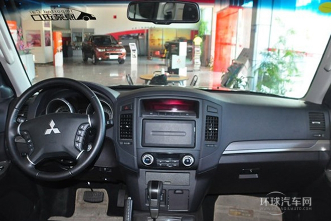 2012款 3.8L 三門炫酷版