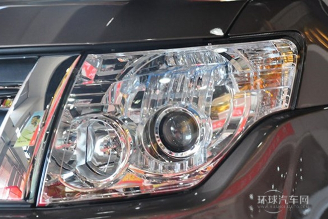 2012款 3.8L 三門炫酷版