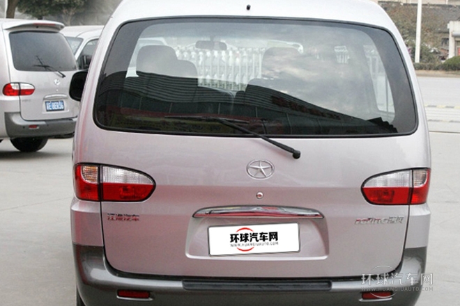 2011款 2.0L穿梭 汽油標準版