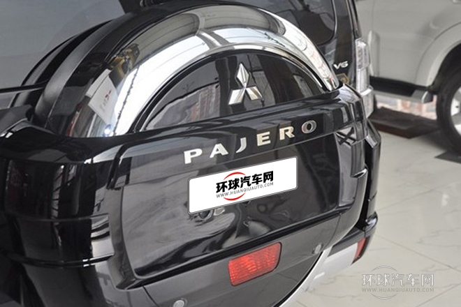 2012款 3.0L 豪華手動版