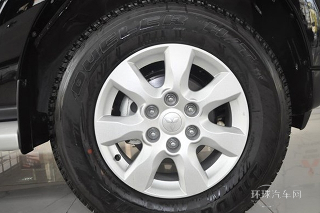 2012款 3.0L 豪華手動版