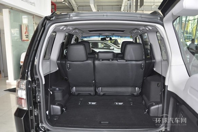 2012款 3.0L 豪華手動版