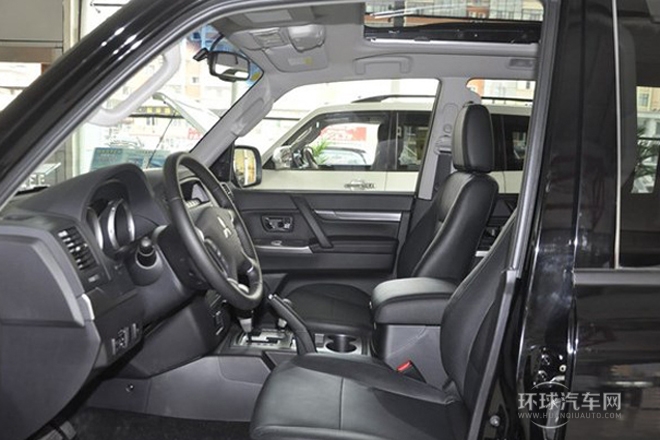 2012款 3.0L 豪華手動(dòng)版