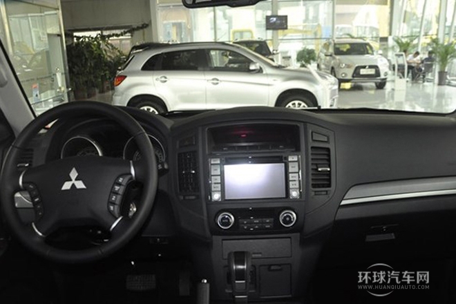 2012款 3.0L 豪華手動(dòng)版