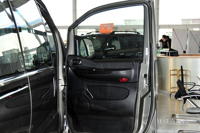 2011款 2.0L穿梭 汽油舒適版