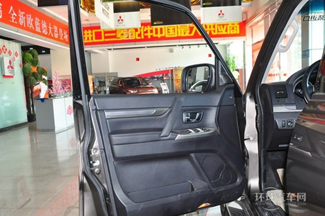 2012款 3.8L 旗艦版