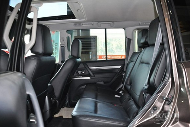 2012款 3.8L 旗艦版