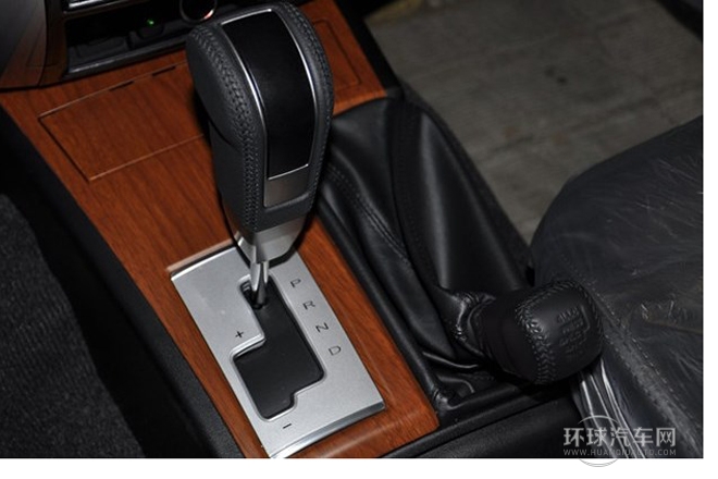 2011款 3.0L 運動導(dǎo)航版