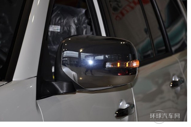 2011款 3.0L 運動導(dǎo)航版