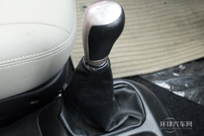 2011款 2.4L祥和 汽油豪華版