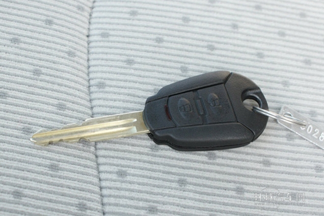 2011款 2.4L政采版 手動豪華型