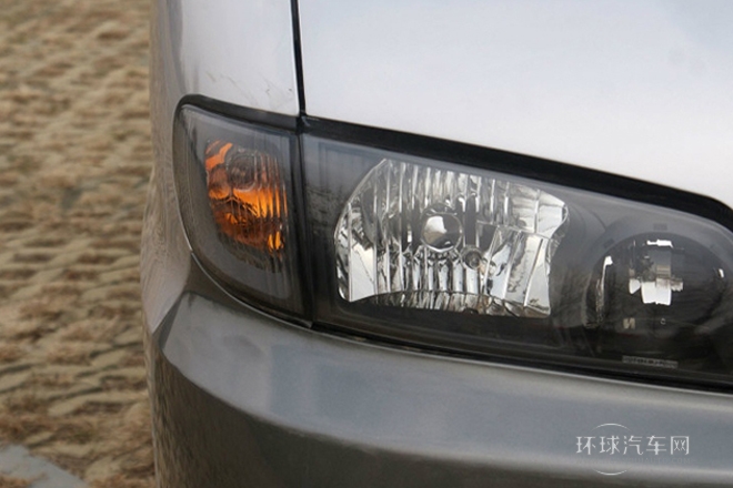 2011款 2.8T穿梭 柴油舒適版