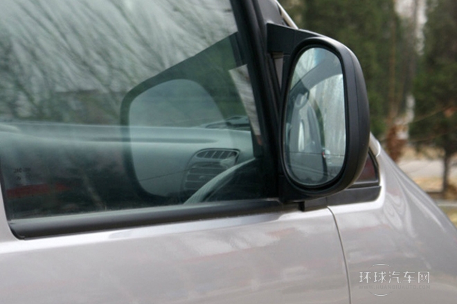 2011款 2.8T穿梭 柴油舒適版