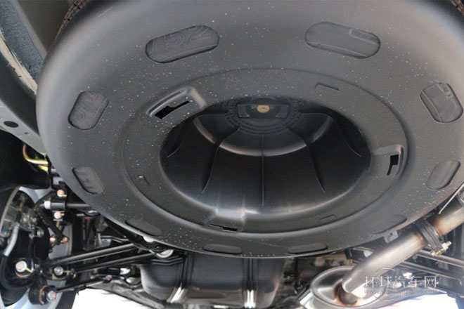 2013款 白金版 2.0L 手動豪華型