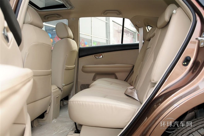 2013款 白金版 2.0L 手動(dòng)尊貴型