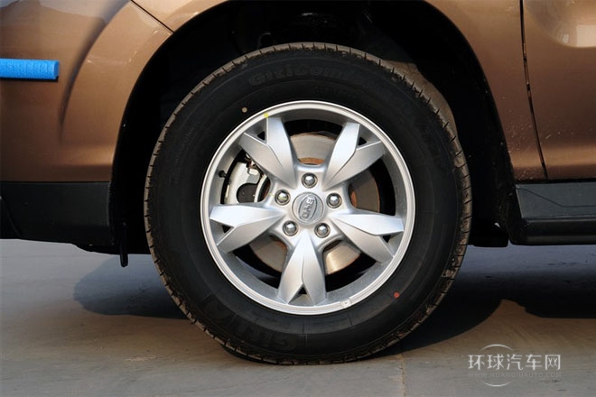 2013款 白金版 2.0L 手動尊貴型