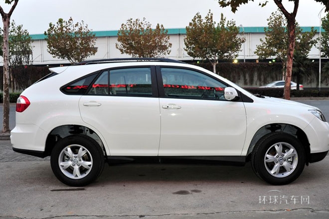 2013款 白金版 2.0L 手動尊享型