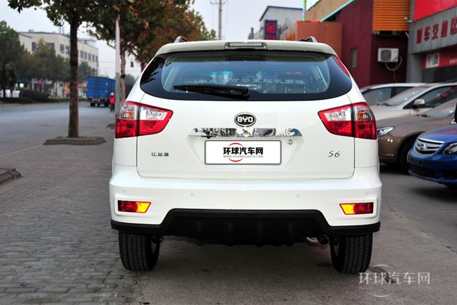 2013款 白金版 2.0L 手動尊享型