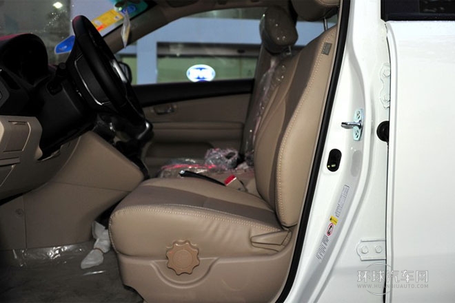 2013款 白金版 2.0L 手動尊享型