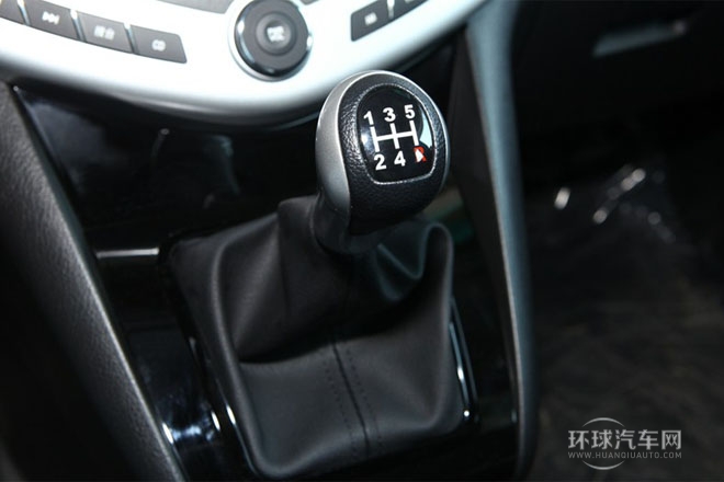 2013款 白金版 2.4L 手動豪華型