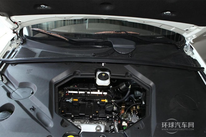 2013款 白金版 2.4L 手動豪華型