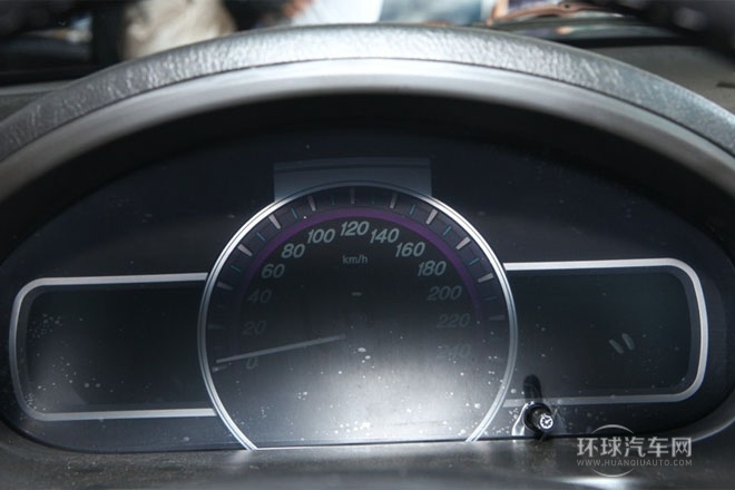 2013款 白金版 2.4L 手動精英型