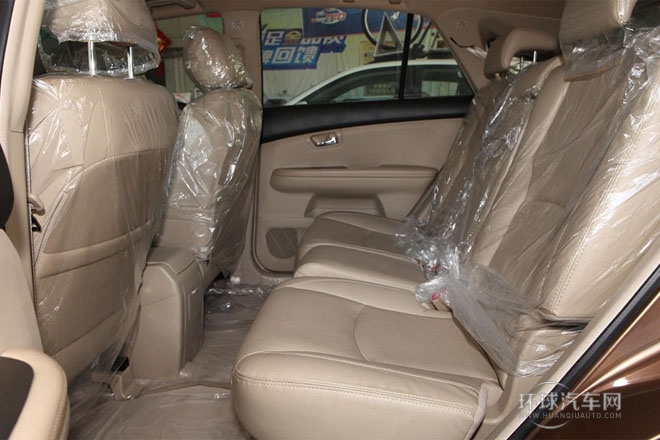 2013款 白金版 2.4L 手動精英型