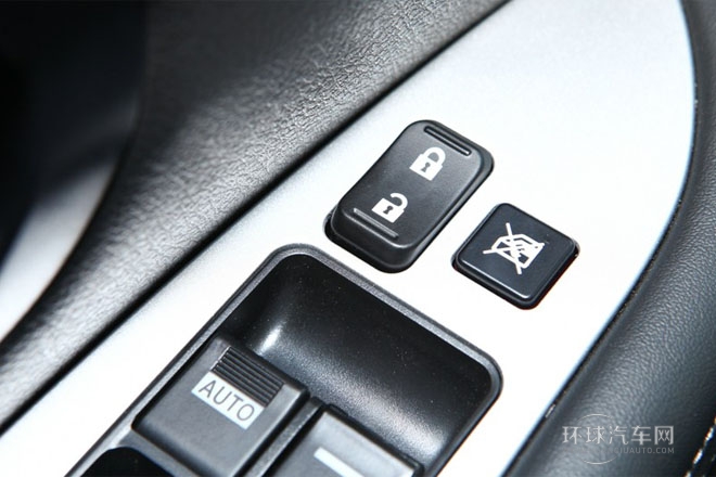 2013款 白金版 2.4L 手動精英型