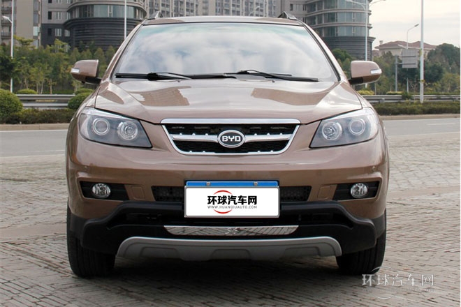 2013款 白金版 2.4L 手動尊貴型