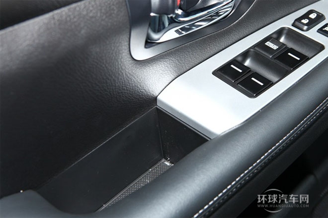 2013款 白金版 2.4L 手動(dòng)尊貴型