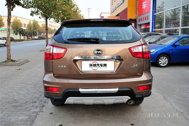 2013款 白金版 2.4L 自動精英型