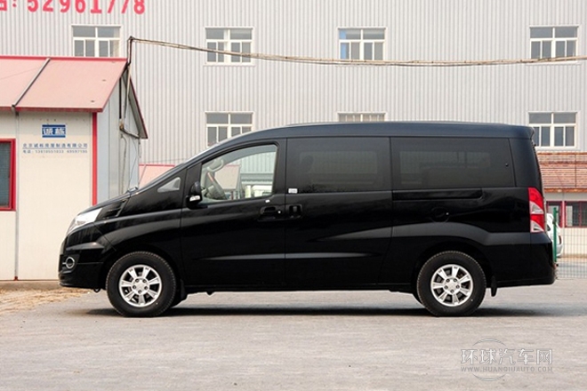 2013款 2.0T 汽油手動公務版