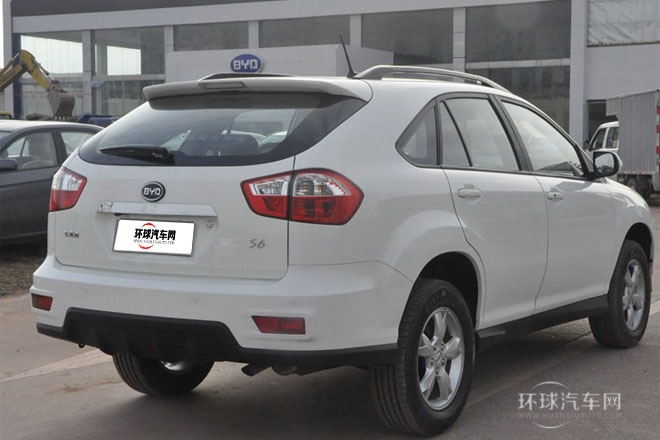 2013款 白金版 2.4L 自動尊享型