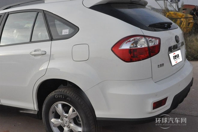 2013款 白金版 2.4L 自動尊享型