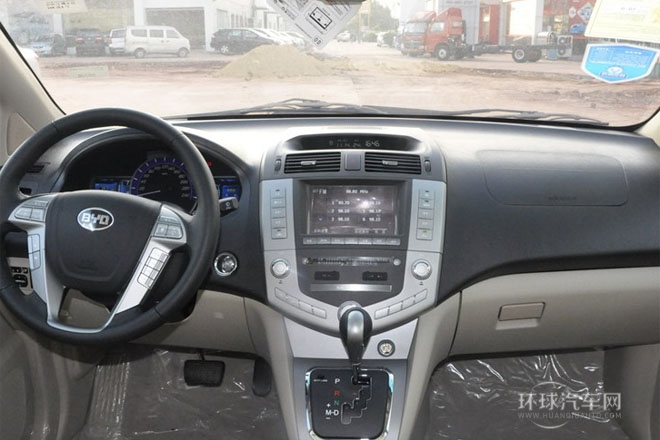 2013款 白金版 2.4L 自動尊享型