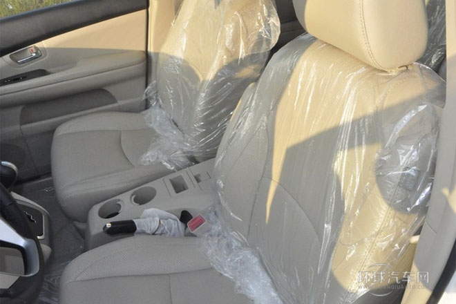 2013款 白金版 2.4L 自動尊享型