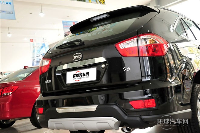 2013款 白金版 2.4L 自動尊榮型