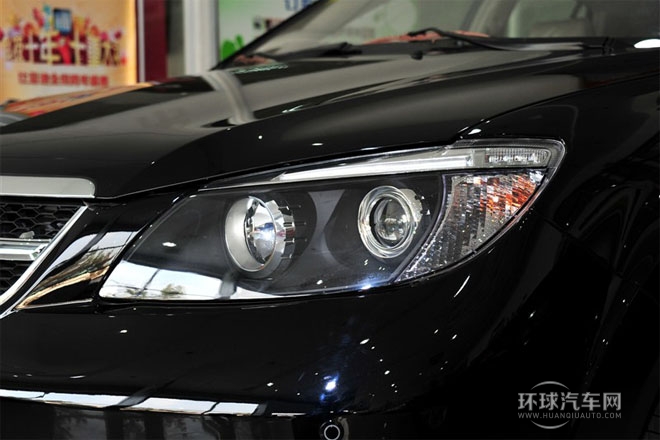 2013款 白金版 2.4L 自動(dòng)尊榮型